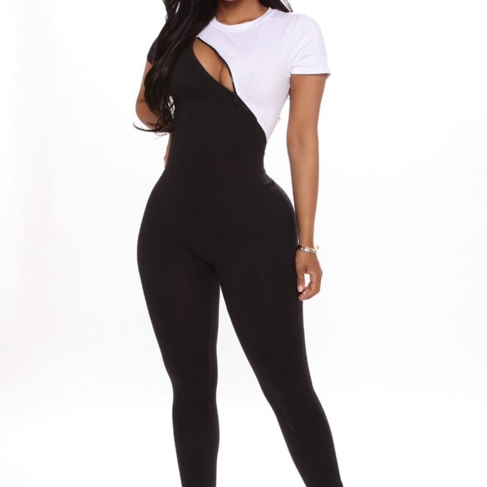 Fashion nova jumpsuit